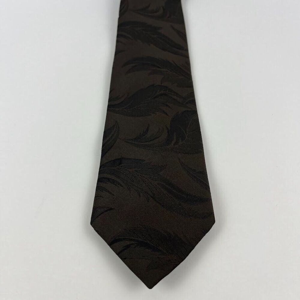Wembley Classic Pointed Brown‎ Floral Men's Necktie